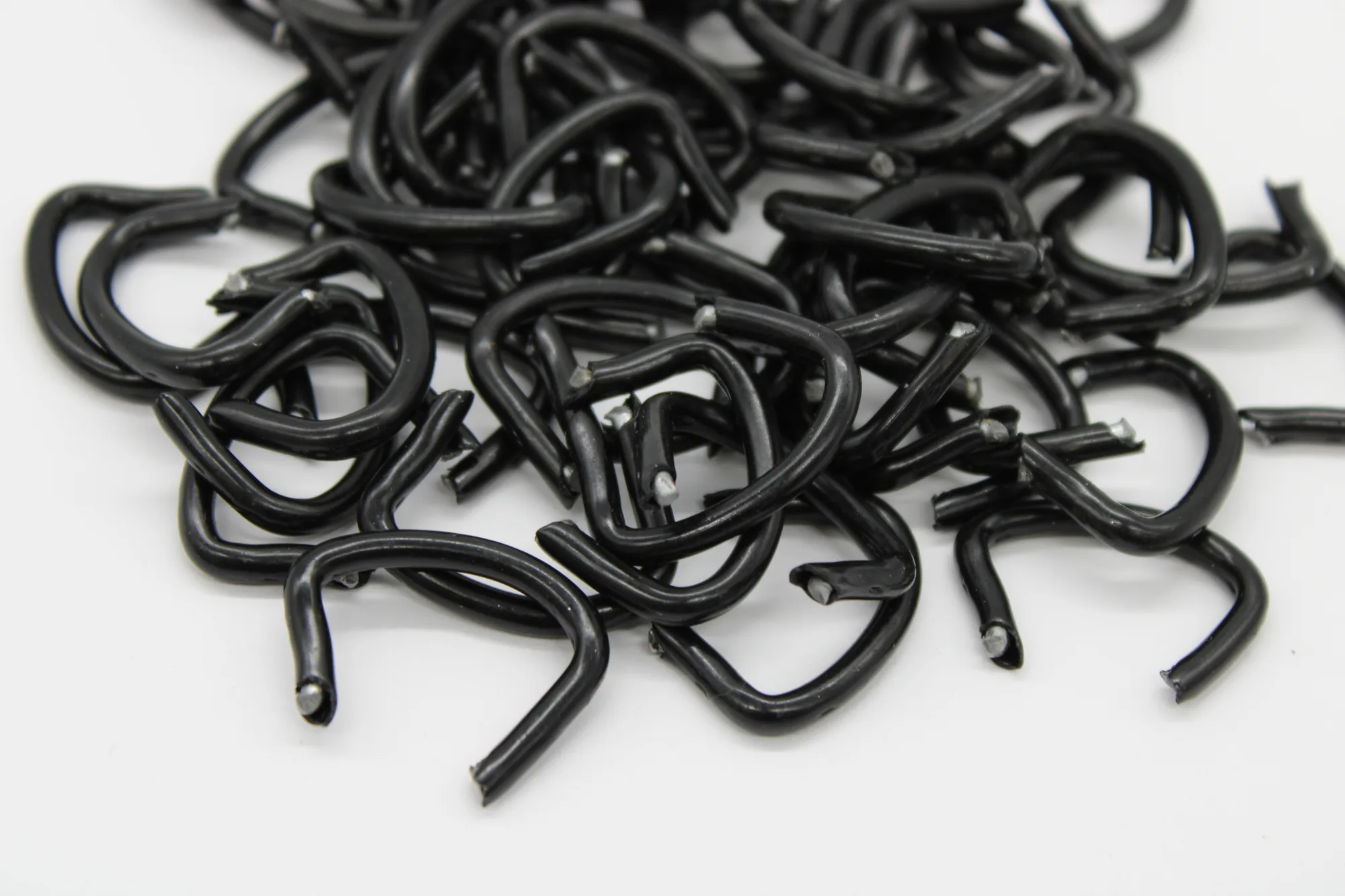 Hog Rings – Steel – Colored view 1